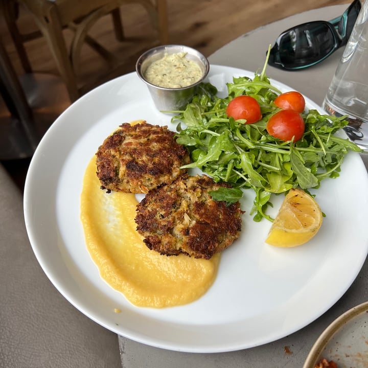 photo of Spirit Elephant Crab cakes shared by @aubreyj27 on  21 Feb 2023 - review
