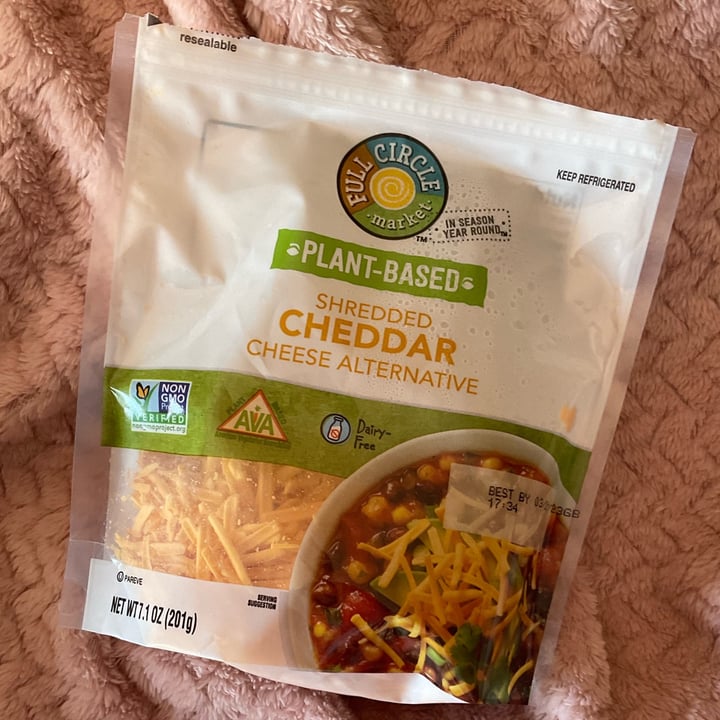 photo of Full Circle Market Cheddar shared by @maddysveganlife on  20 Jan 2023 - review