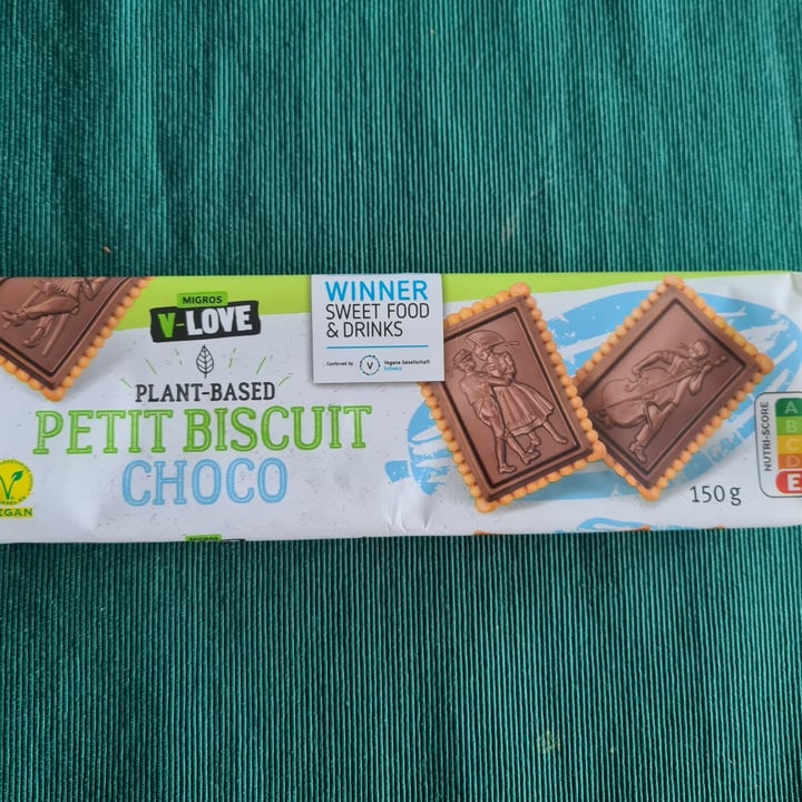 photo of Migros V-Love petit biscuits choco shared by @daneel93 on  16 May 2023 - review