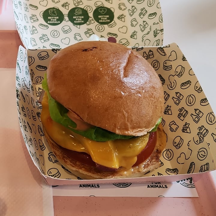 photo of Neat Burger Bishopsgate Neat Burger shared by @mrskylaar on  27 May 2023 - review