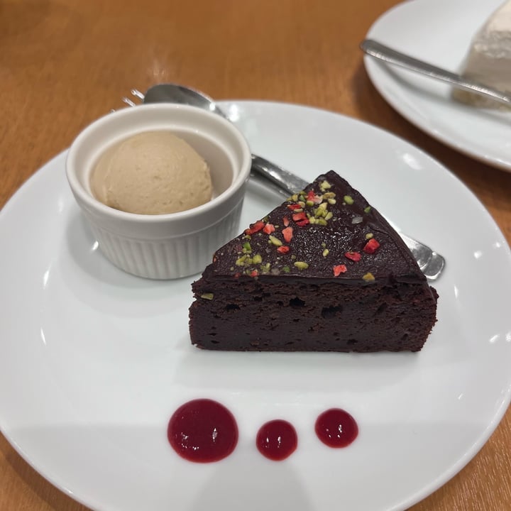 photo of CHAYA Natural & Wild Table cakes shared by @itsrinokt12 on  04 May 2023 - review
