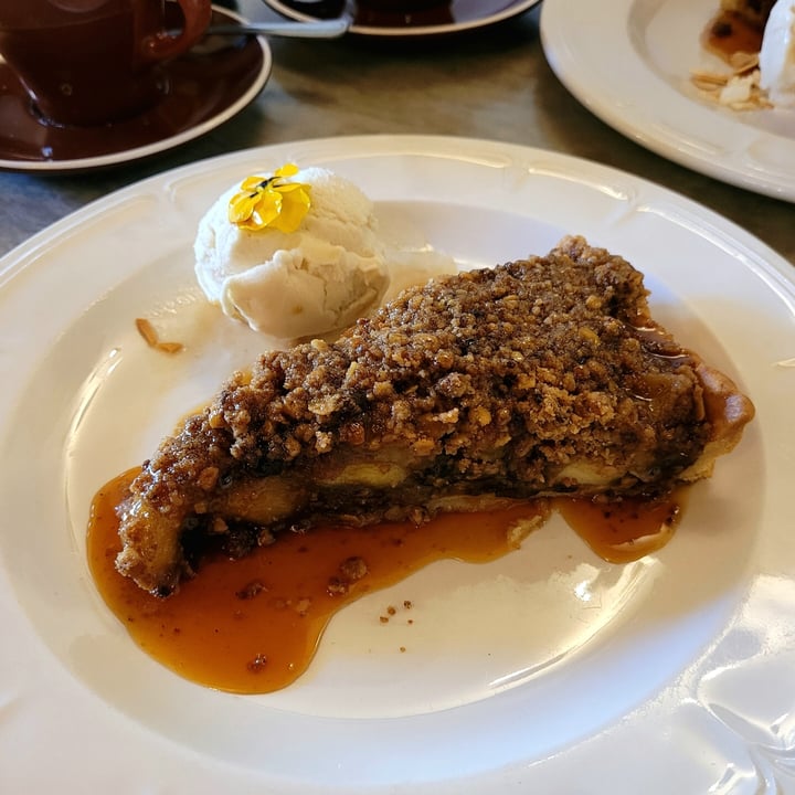 photo of Jonkershuis Restaurant South Africa Apple Crumble shared by @simonel on  09 Jul 2023 - review