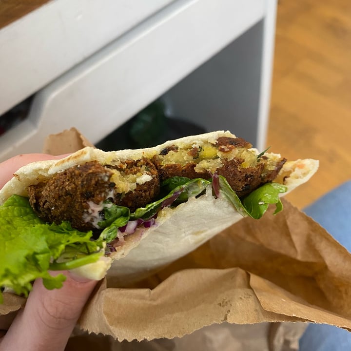 photo of Radish Falafel Pitta shared by @yumfluff on  16 Jan 2023 - review