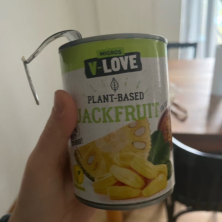 photo of Migros V-Love Jackfruit shared by @alealbe on  08 Jan 2023 - review