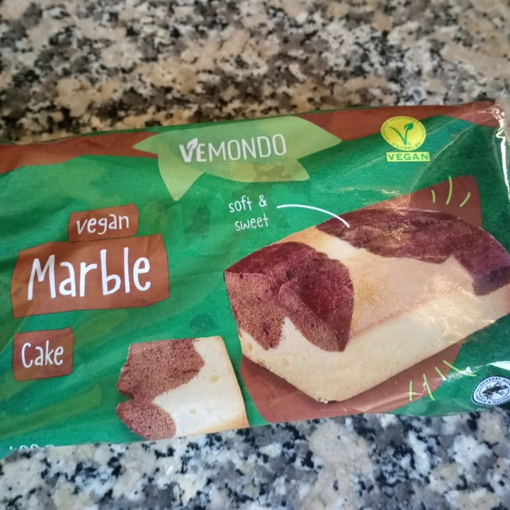 photo of Vemondo Vegan Marble Cake shared by @titoherbito on  03 Feb 2023 - review