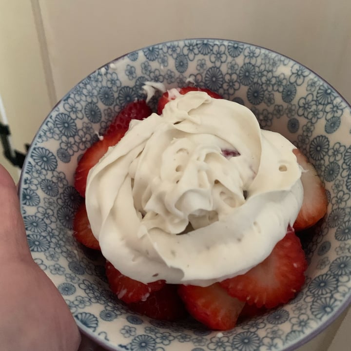 photo of Central West Strawberries shared by @onehungryvegan on  14 Jan 2023 - review