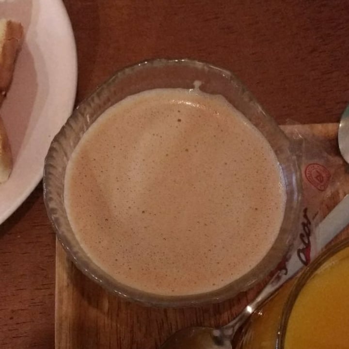 photo of Chillin' Cafe café con leche de avena shared by @txispa on  07 Jan 2023 - review