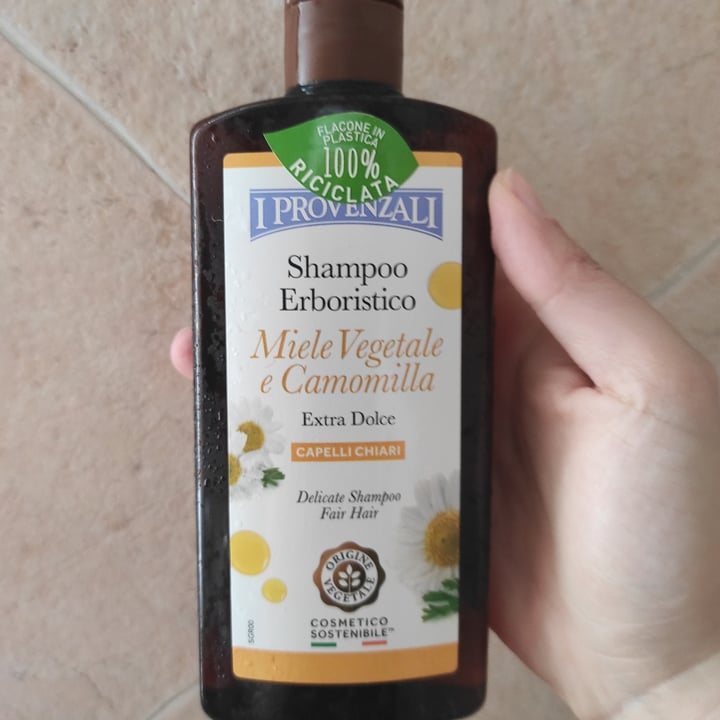 photo of I Provenzali Shampoo erboristico miele vegetale e camomilla shared by @ilariabonini on  30 Mar 2023 - review