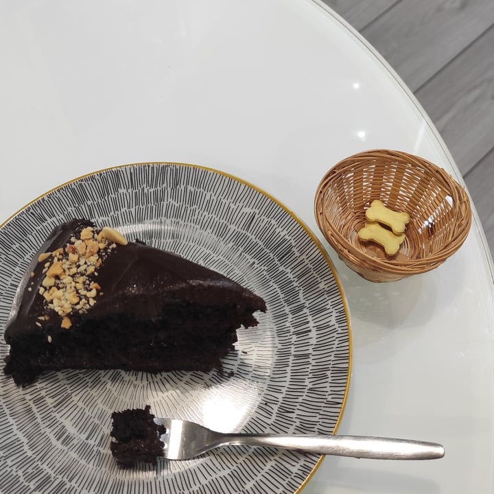 photo of Sweet Paradise chocolate cake shared by @veganjumjum on  24 Jan 2023 - review