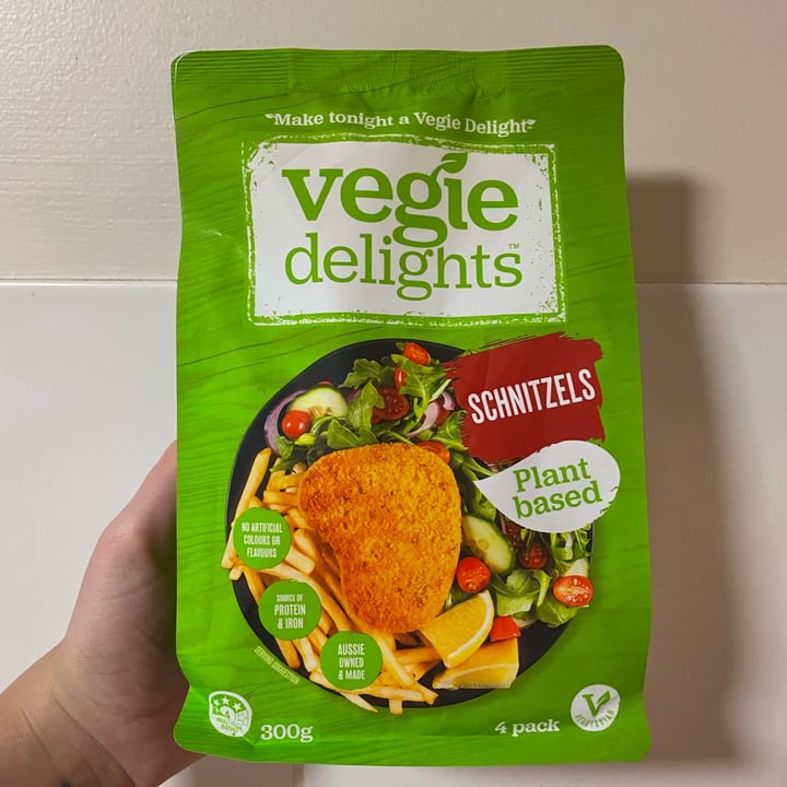 photo of Vegie Delights Tender Crumbed Schnitzel shared by @veggi-bella on  17 Feb 2023 - review