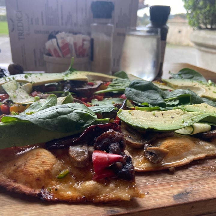 photo of Tredici Aubergine Courgette Pizza shared by @phillipamitchell on  23 Jul 2023 - review