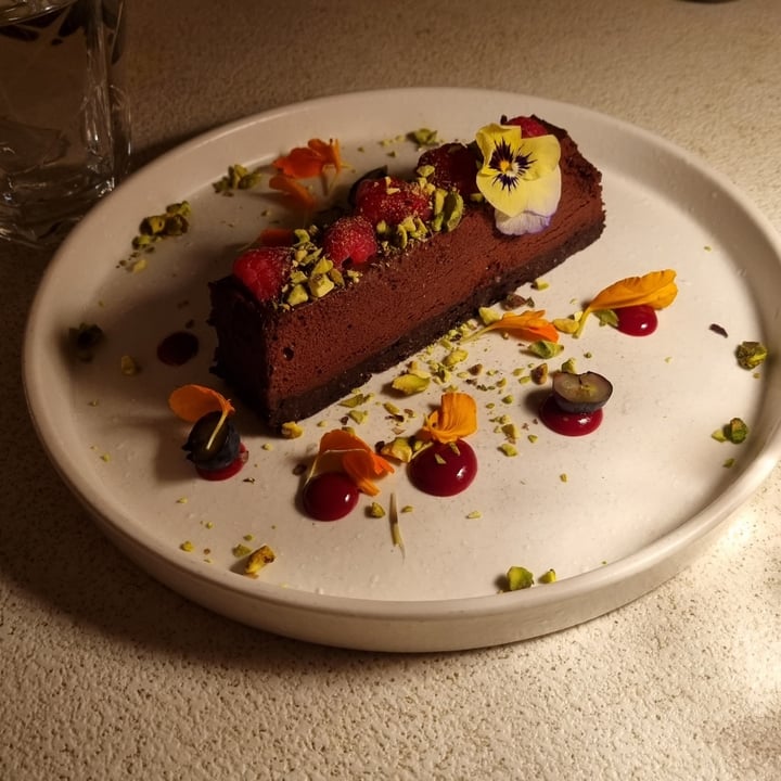 photo of MUDRÁ Plant Based - Madrid Explosión de chocolate shared by @noxus on  24 Jun 2023 - review