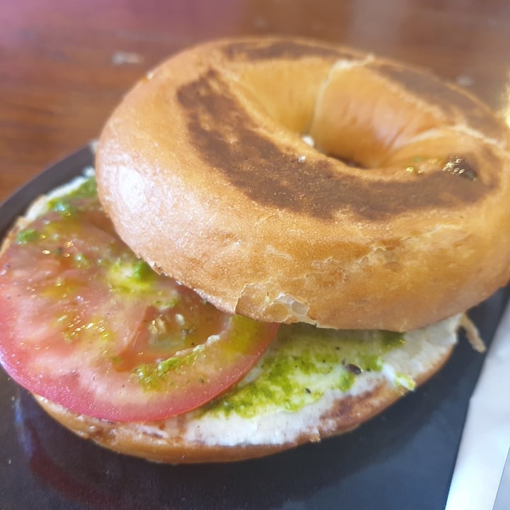 photo of Dolce Bakery Vegan Caprese Bagel shared by @ullu on  28 Jan 2023 - review