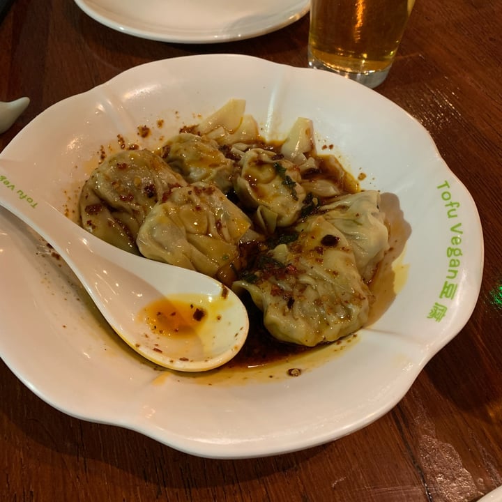 photo of Tofu Vegan Wontons In A Spicy Sauce shared by @fradelor on  07 Feb 2023 - review
