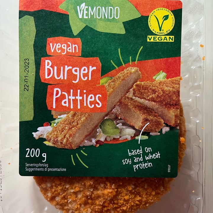 photo of Vemondo Vegan Burger Patties shared by @curlyojam on  25 Jan 2023 - review