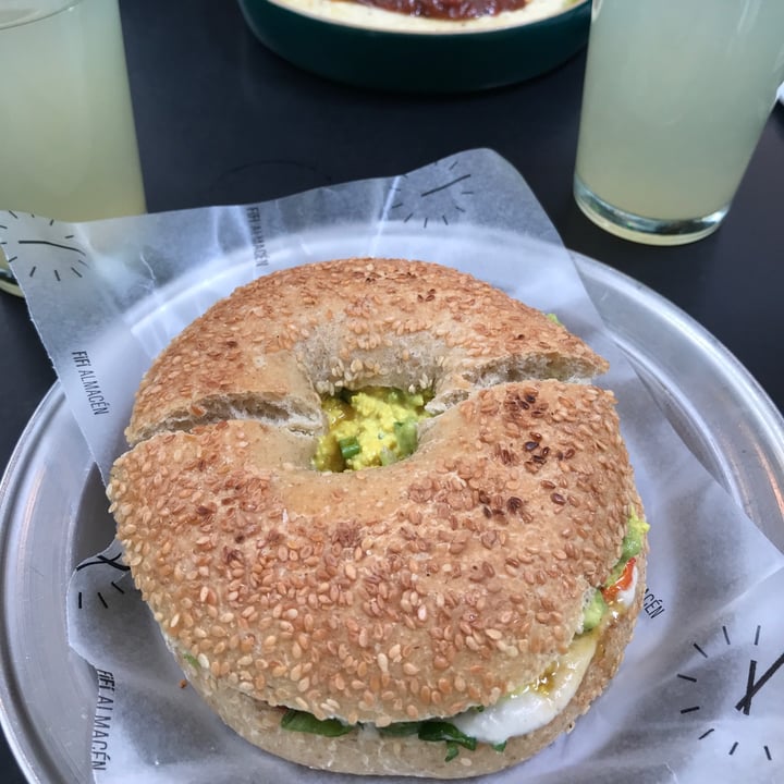 photo of Fifi Almacén Bagel de queso shared by @signorinaluciana on  28 May 2023 - review