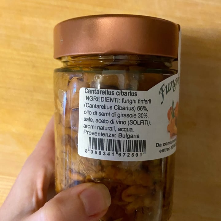 photo of La Bottega del Fra' funghi finferli sott’olio shared by @tinissa on  19 Mar 2023 - review