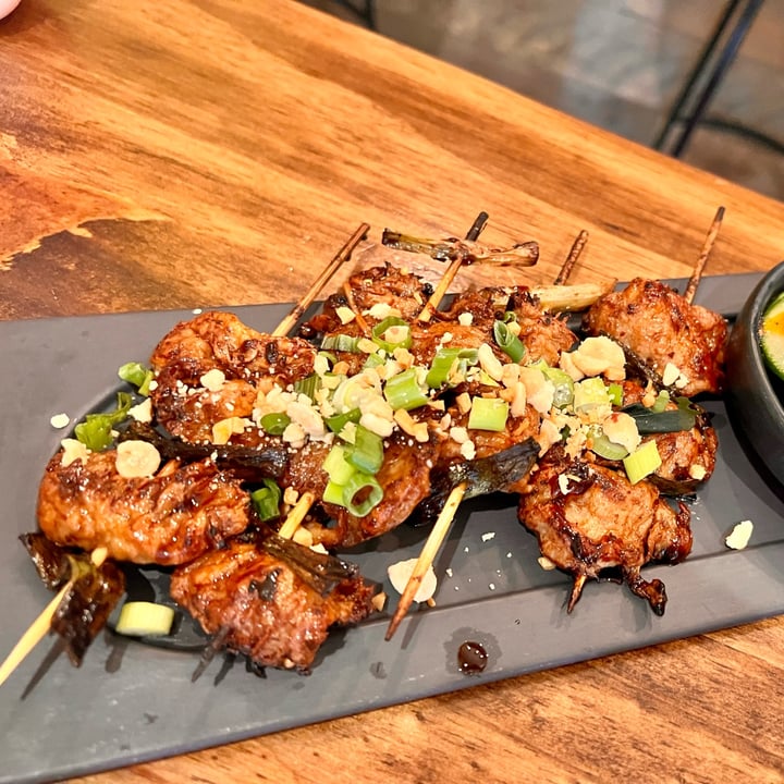 photo of Beyond Sushi (W 56th Street) Chick'n Yakitori Skewers shared by @asiayportia on  19 Jun 2023 - review