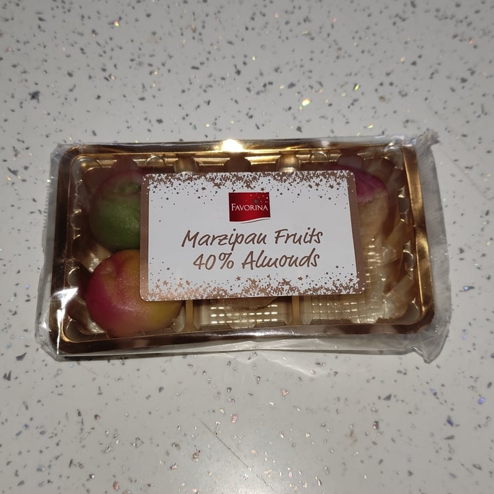 photo of Favorina Marzipan 40% almond shared by @vegfromyheadtomatoes on  06 Jan 2023 - review