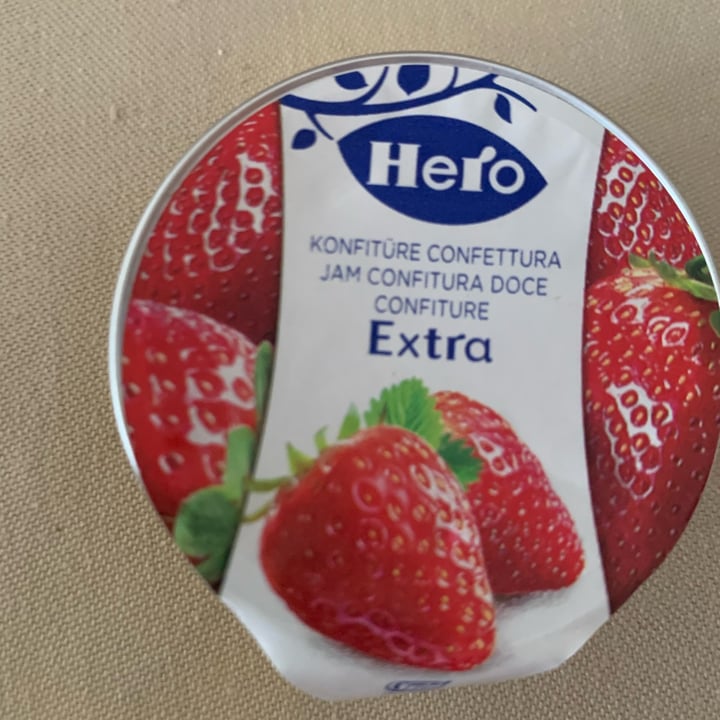 photo of Hero Confettura extra fragola shared by @tofee on  08 Aug 2023 - review