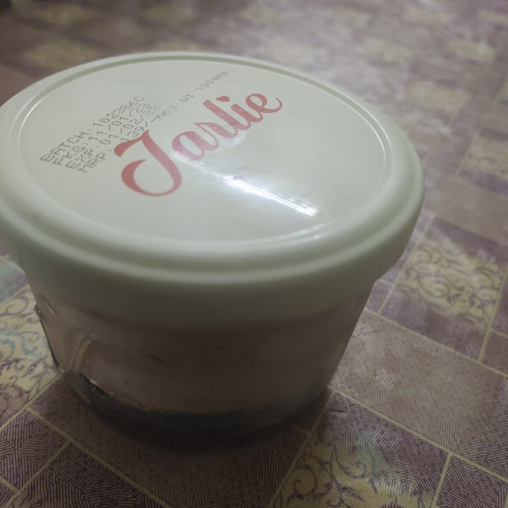 photo of Jarlie Cookies N Cream Chocolate Mousse shared by @keerthan20 on  21 Jan 2023 - review