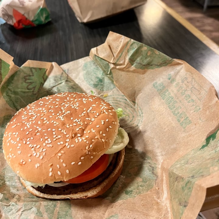 photo of Burger King Impossible Burger shared by @carrieannburns on  27 Feb 2023 - review