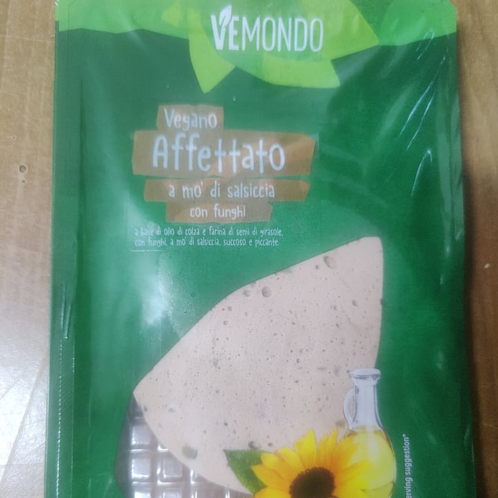 photo of Vemondo Vegan Affettato A Mo’ di Salsiccia Con Funghi shared by @littlecieljh on  24 May 2023 - review