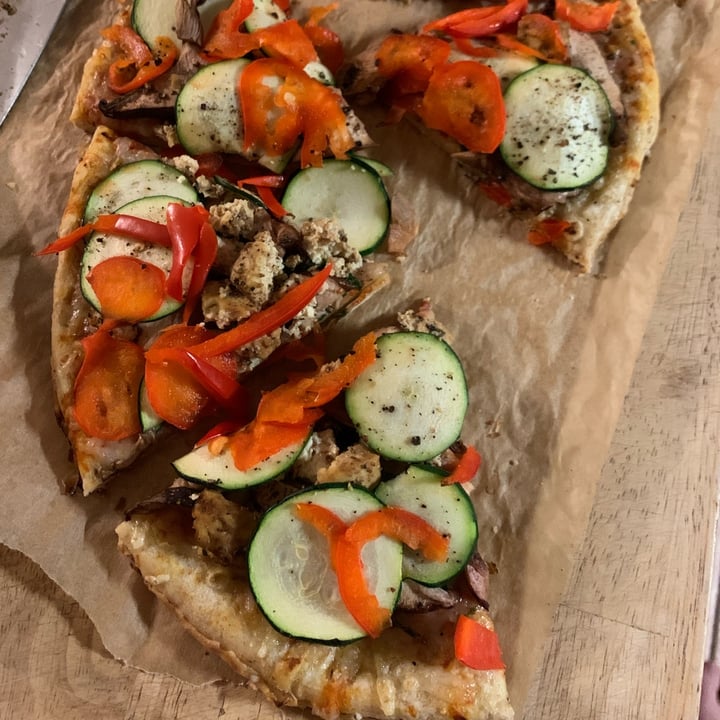 photo of American Flatbread Vegan Harvest Pizza shared by @stargazer00742 on  30 Apr 2023 - review