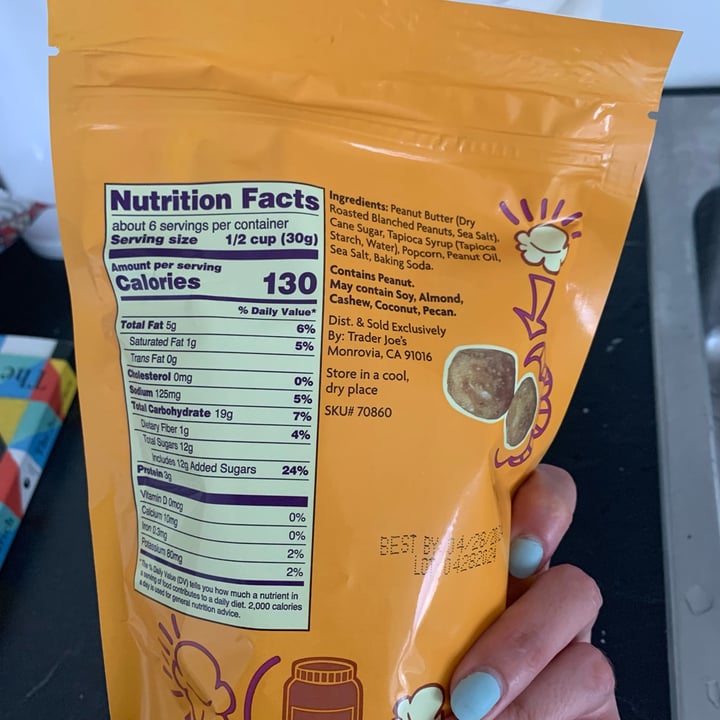 photo of Trader Joe's Peanut Butter Caramel Coated Popcorn shared by @erikah on  15 Aug 2023 - review