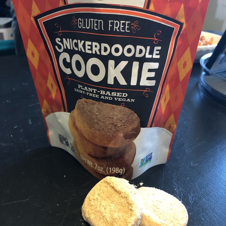 photo of Nana’s Snickerdoodle galleta shared by @lindsaymcmindsay on  25 Apr 2023 - review