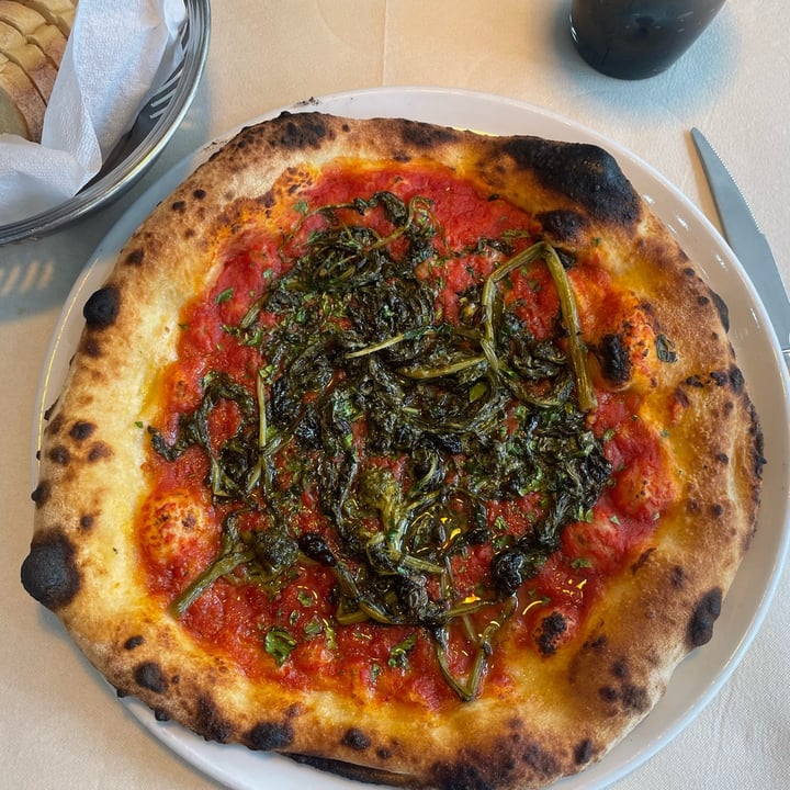 photo of Ristorante Da Antimo pizza marinara con cime di rapa shared by @vegsara on  07 Jul 2023 - review