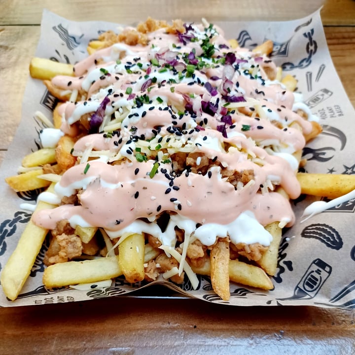 photo of Mad Mad Vegan Supreme Yaya Fries shared by @angso on  18 May 2023 - review