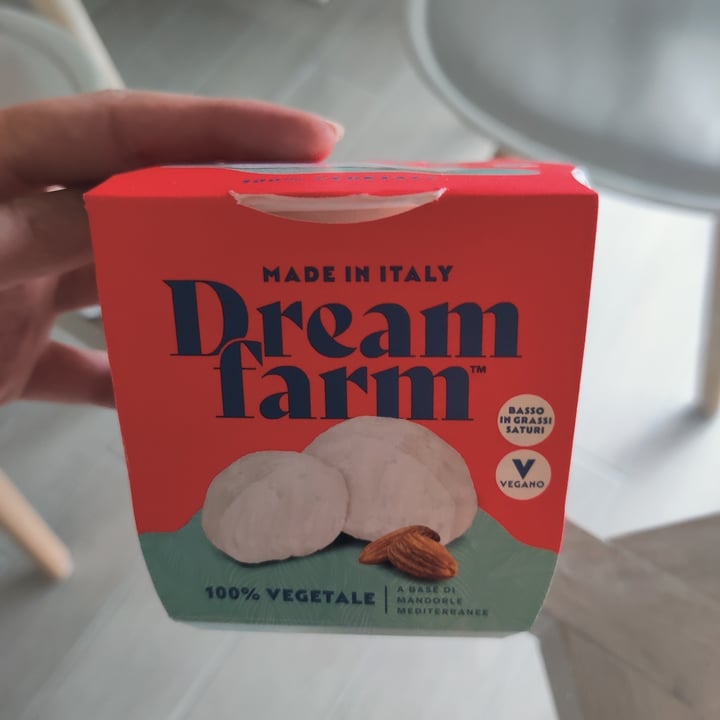 photo of Dreamfarm Alternativa vegetale alla mozzarella shared by @fez3 on  04 Aug 2023 - review