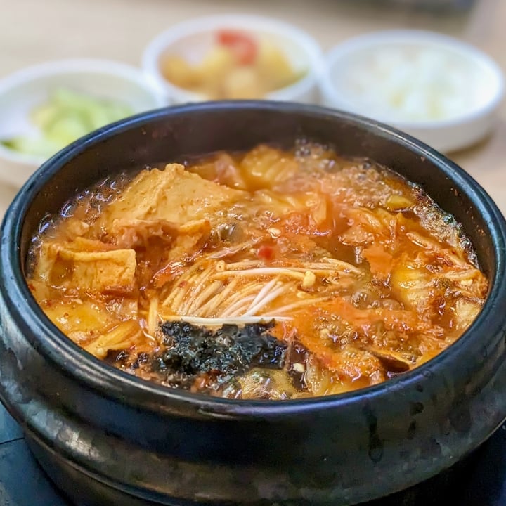 photo of The Boneless Kitchen Soondubu Jjigae (Soft Tofu Stew) shared by @xinru-t on  07 Jun 2023 - review