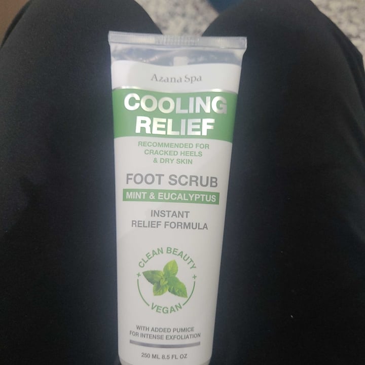 photo of azana spa Cooling Relief, Foot Scrob shared by @giovannathais on  25 May 2023 - review