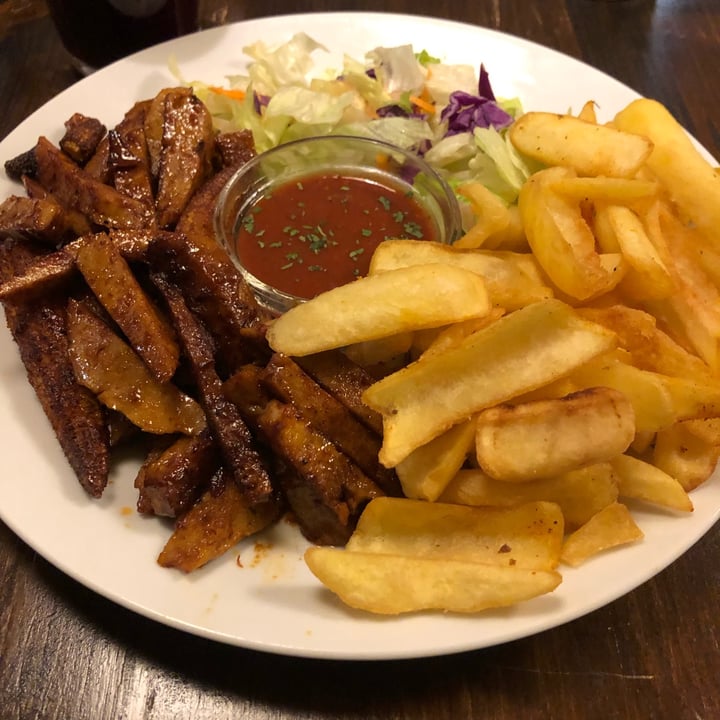 photo of Kozmosz Vegán Étterem Barbecue Seitan shared by @maxnogarlic on  05 Jan 2023 - review