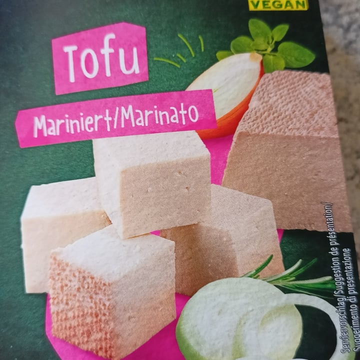 photo of Vemondo Tofu Marinato shared by @marinasacco on  07 Feb 2023 - review
