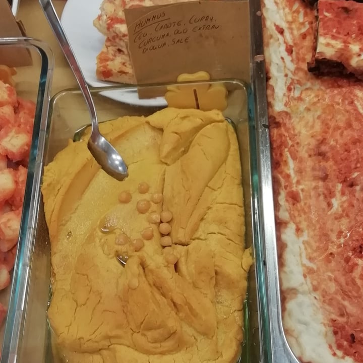 photo of Il Mercato Verde hummus di carote shared by @miocillo0 on  20 May 2023 - review