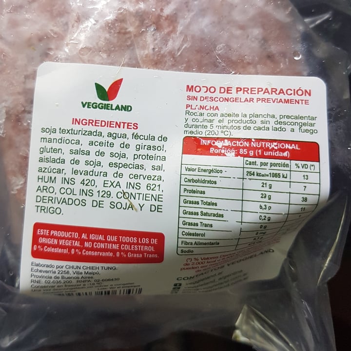 photo of Veggieland Hamburguesa Vegana shared by @mague on  11 Jan 2023 - review