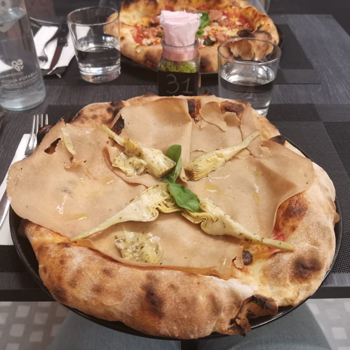 photo of Pizzeria "I Partenopei" Brescia Vegacciosa shared by @aleveganfoodlover on  13 Mar 2023 - review