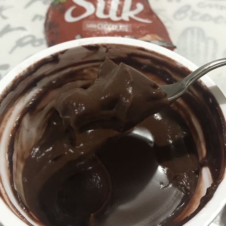 photo of Silk postre vegetal Chocolate shared by @gratia on  25 Jan 2023 - review