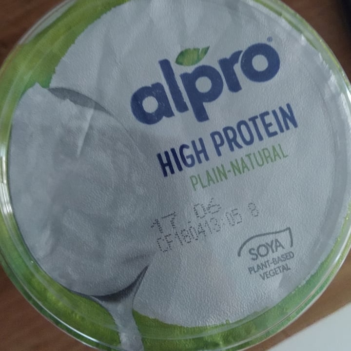 photo of Alpro Alpro Skyr Style Natur shared by @marinasnchez on  28 May 2023 - review