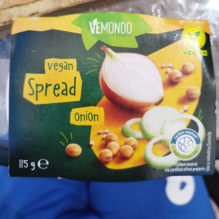 photo of Vemondo Vegan spread onion shared by @salsaponsu on  16 Aug 2023 - review