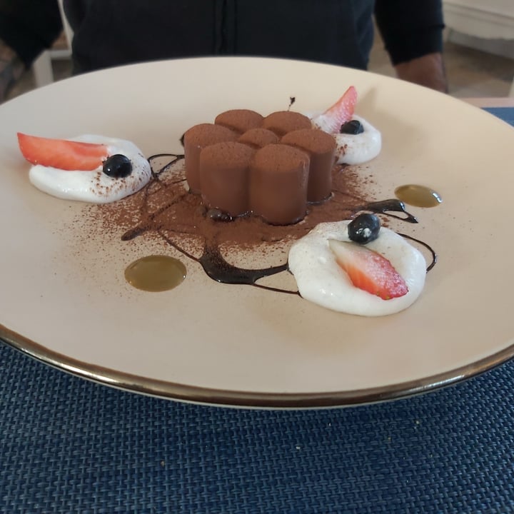 photo of Ristorante Peruggini ganache al cioccolato shared by @michelabianchi on  12 Feb 2023 - review