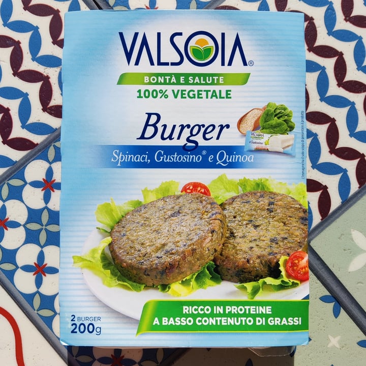 photo of Valsoia Burger spinaci, gustosino e quinoa shared by @verdiana on  07 Feb 2023 - review