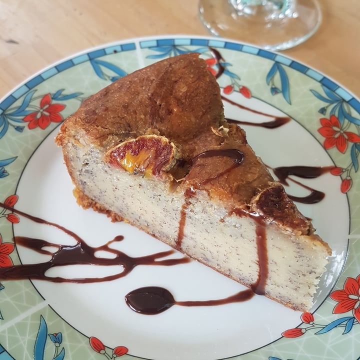 photo of Dulcinea Café Vintage Torta de banano sin azúcar shared by @caroveggiefit on  10 May 2023 - review