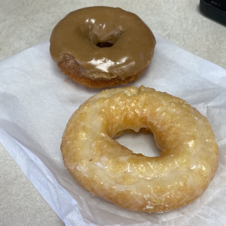 photo of Ronald's Donuts Donuts shared by @jetfueljuliette on  15 Jul 2023 - review