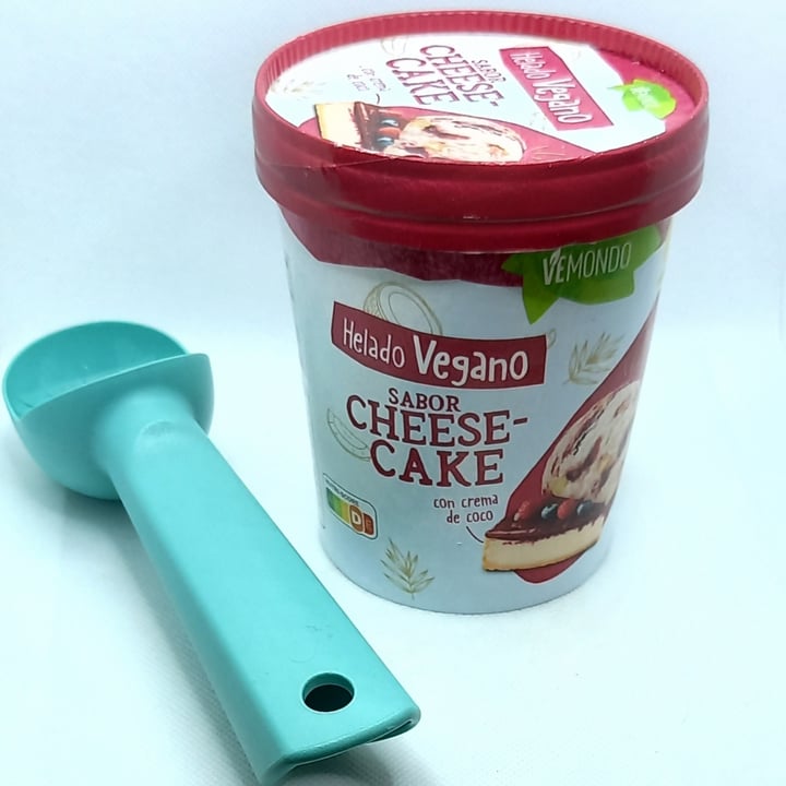 photo of Vemondo Helado Vegano sabor Cheese-Cake shared by @animalsvoices on  15 Aug 2023 - review
