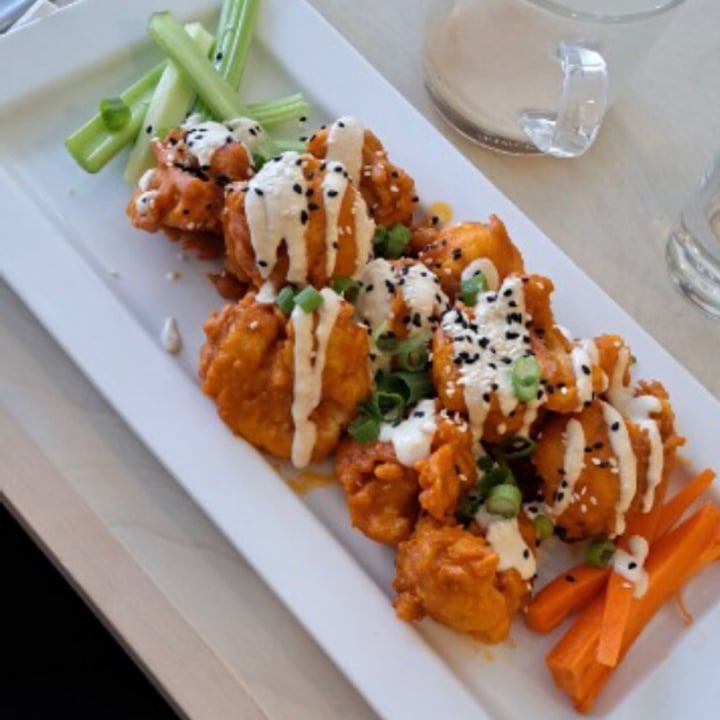 photo of Green Bar Cauliflower Wings shared by @sueprozak on  29 Mar 2023 - review
