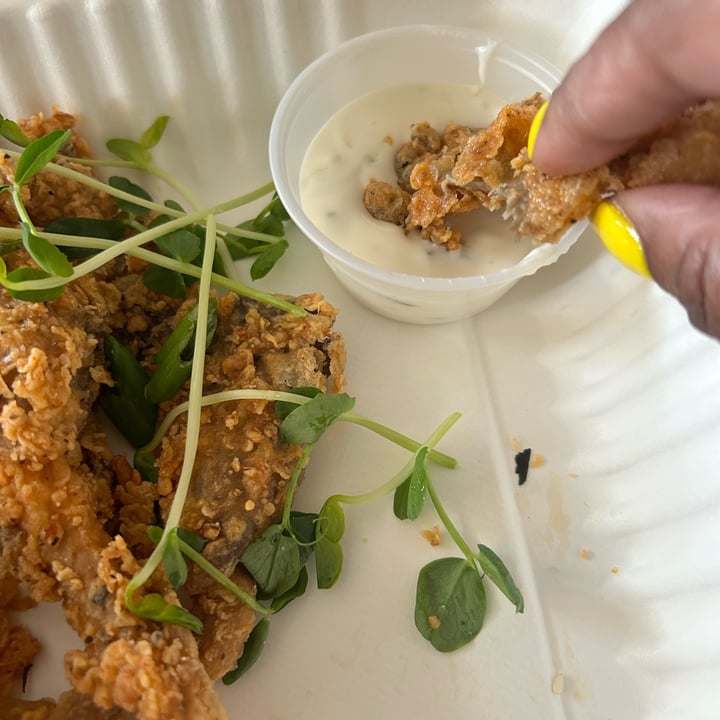 photo of Revelstoke Cafe Salt & Pepper Oysters shared by @romeoluv1 on  26 Feb 2023 - review